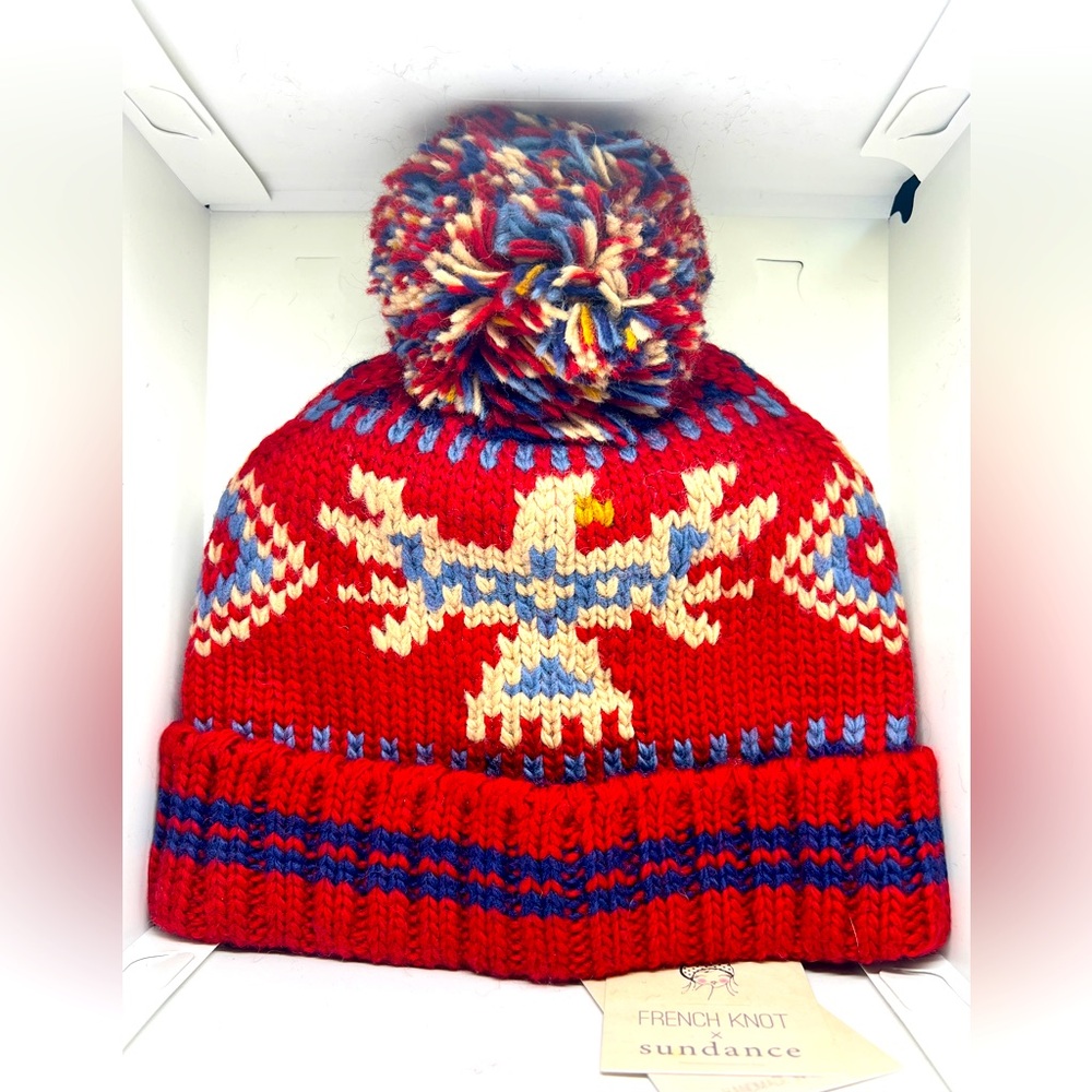 Set FRENCH KNOT Hat & Fingerless Gloves -Wool in Eagle Red Pattern - Picture 4 of 6